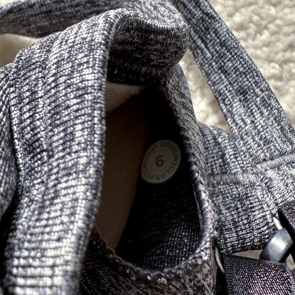 Lululemon Ebb to Street Bra *Light Support, C/D Cup - Picture 10 of 12